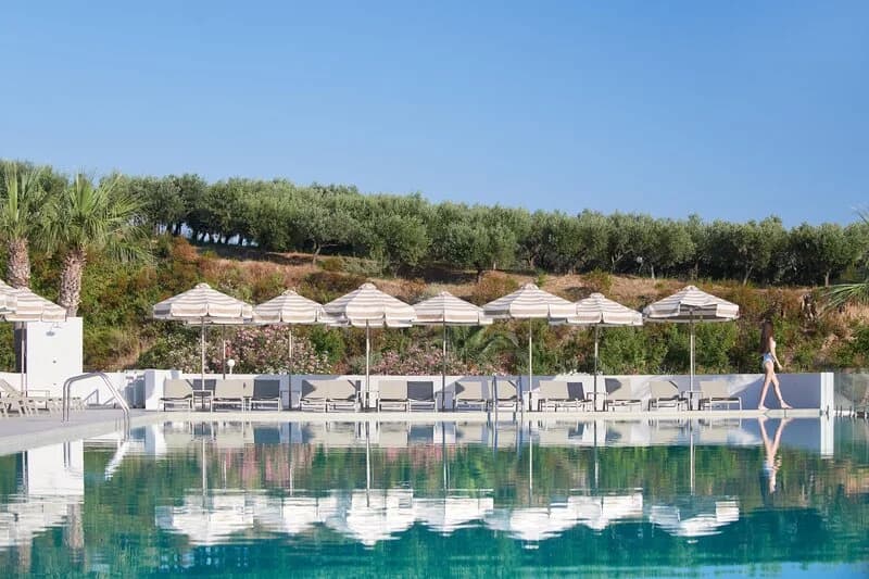 Akrathos Beach Hotel in Halkidiki