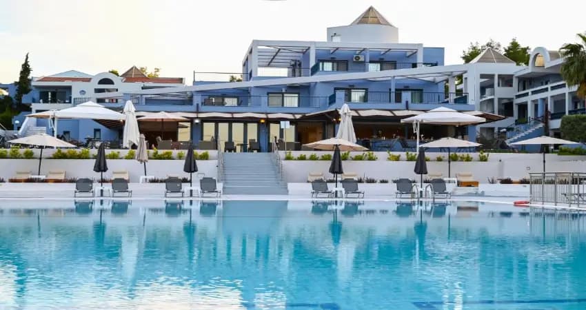Atrium Hotel Skiathos in Halkidiki