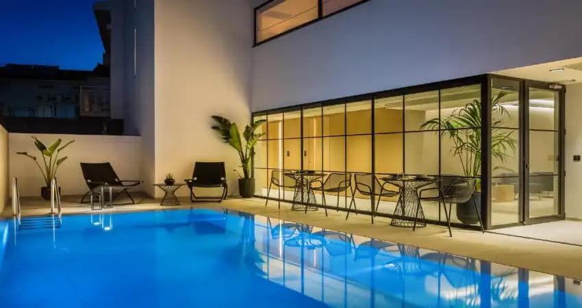 Canale Hotel & Suites