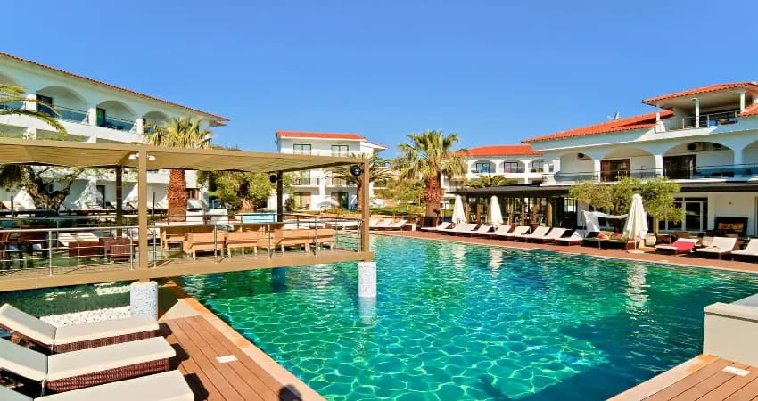 Flegra Palace Hotel in Halkidiki