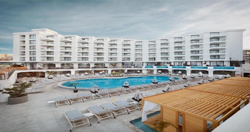 Lalila Blue Suites
