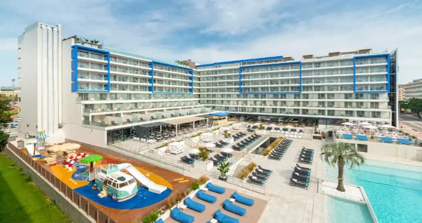 L'azure Hotel