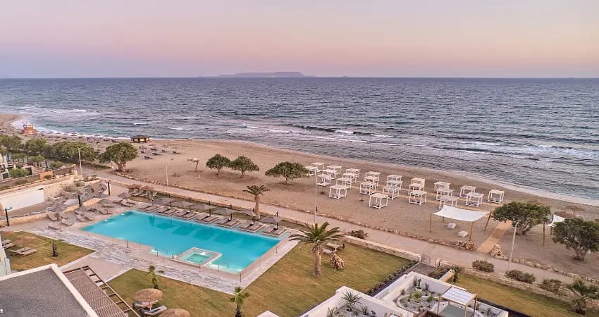 Paralos Kosta Alimia in Greece