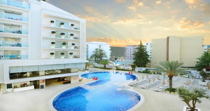 Blue Bay Platinum Hotel main view