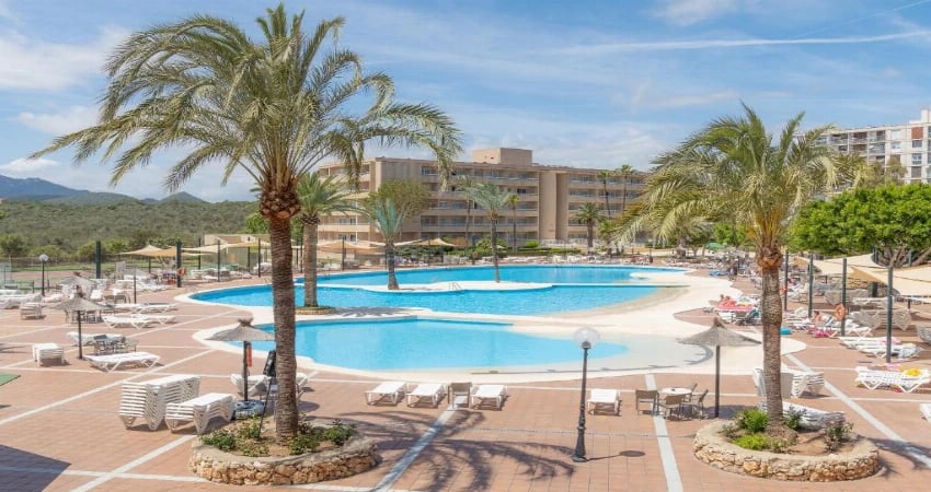 Club Cala Romani Aparthotel main view