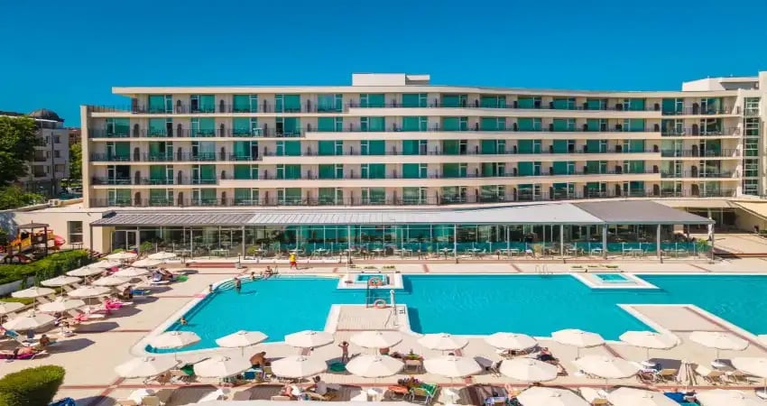 Festa Panorama Hotel main view