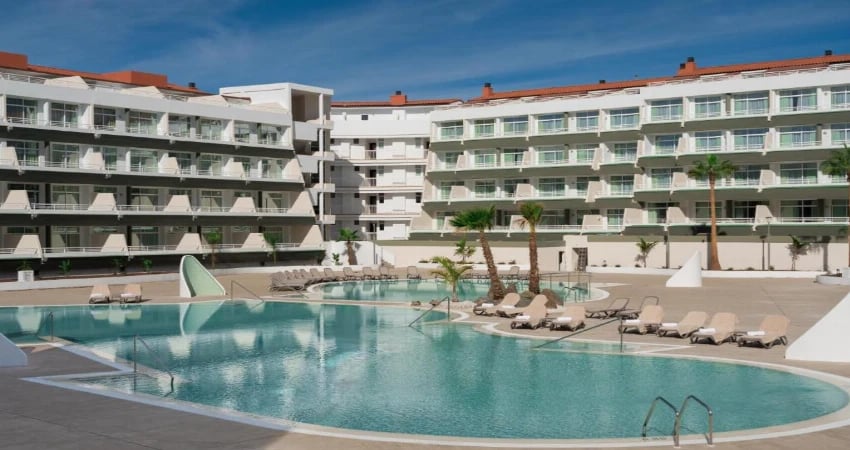 Gara Suites Golf & Spa main view