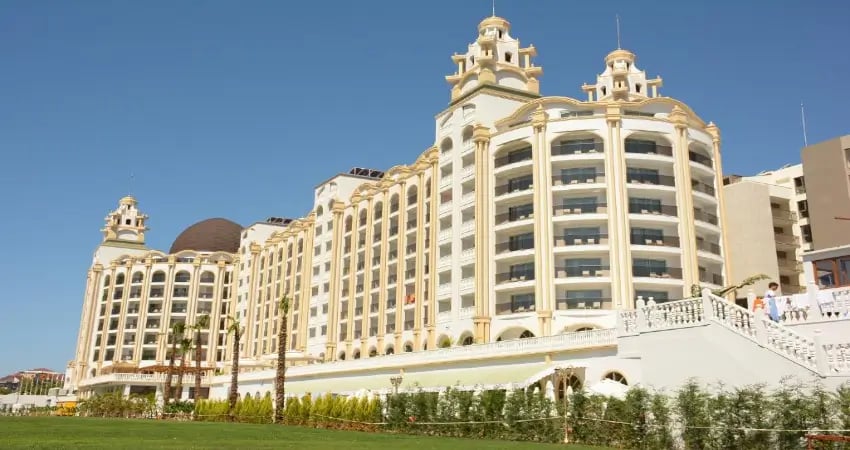 J'adore Deluxe Hotel & Spa main view