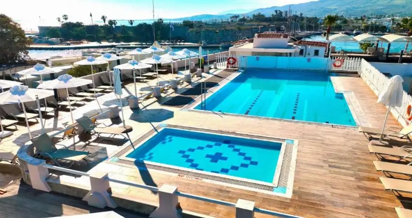 Kosta Palace view 2