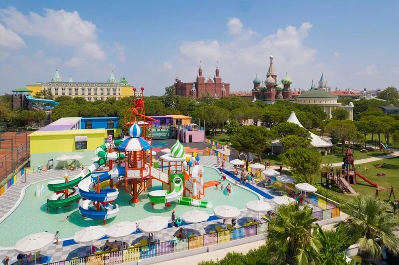 Kremlin Palace main view