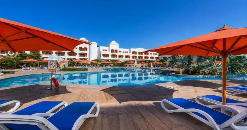 Naama Waves Hotel main view