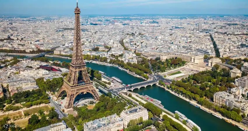 Paris & Nice Twin-Centre Holiday: Romantic City Break & French Riviera Escape main view