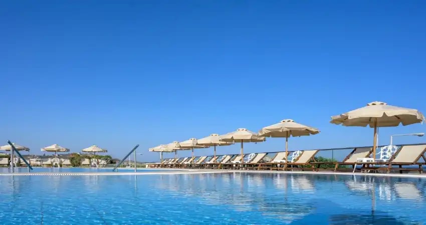 Royal Bay Suites main view