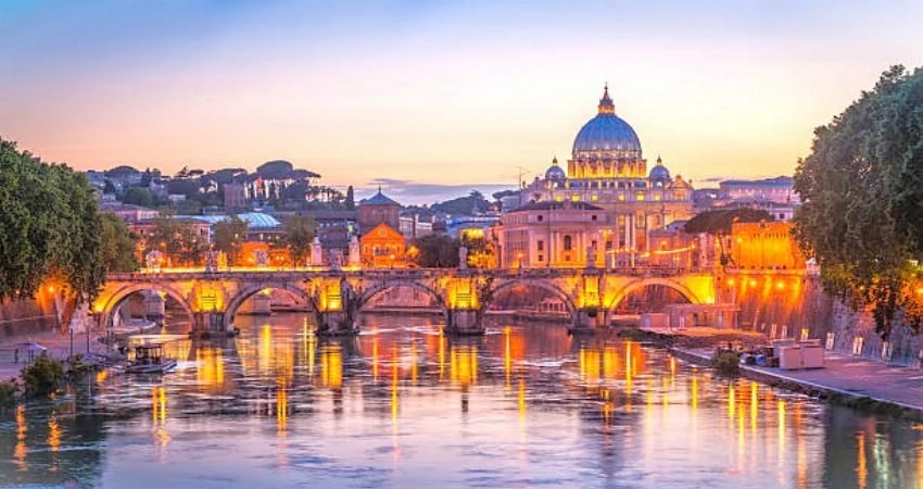 Venice & Rome: Gondolas, Piazzas & Eternal Wonders view 2