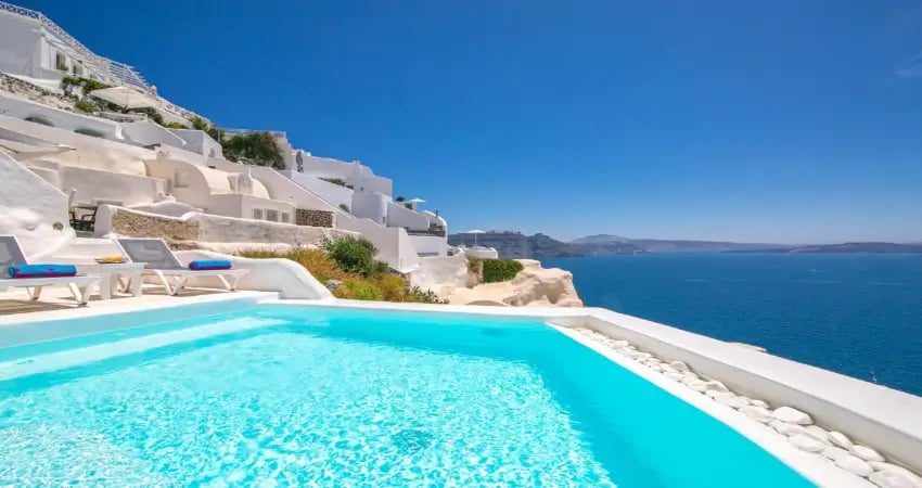 Alexanders Boutique Hotel view 2