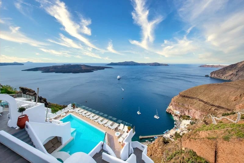 Athina Luxury Suites view 3