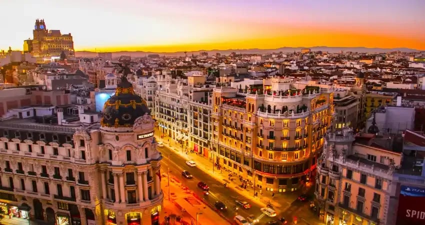 Spain & Portugal Highlights: Barcelona, Madrid & Lisbon with Sagrada Familia, Royal Palace & Belém Guided Tours view 3