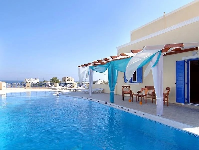 Bella Santorini main view