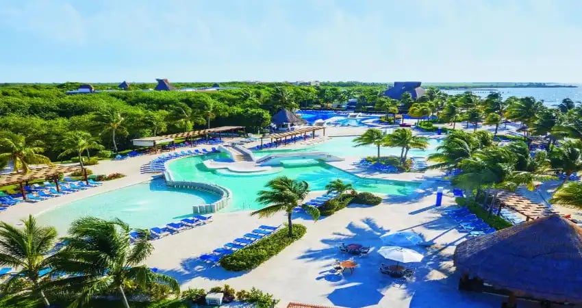 Bluebay Grand Esmeralda view 2
