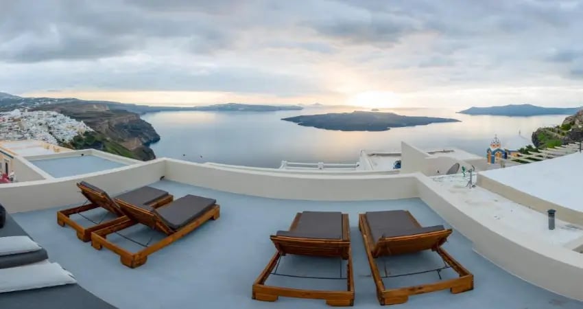 Caldera Cliff Illusion Suites view 3