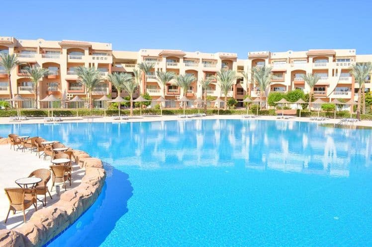 Parrotel Lagoon Waterpark Resort